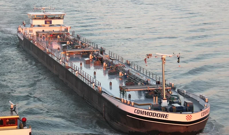 COMMODORE Tanker IMO 9468504 photo 10
