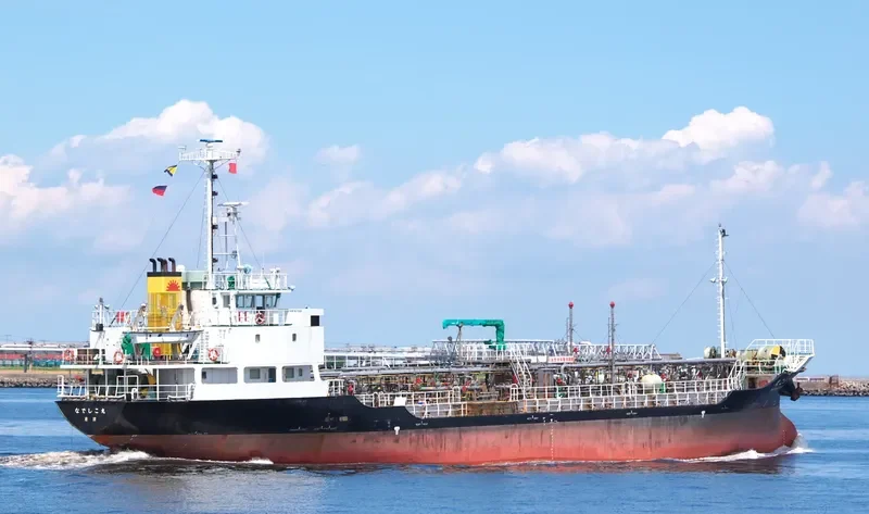 NADESHIKO MARU Tanker IMO 9470715 photo 9