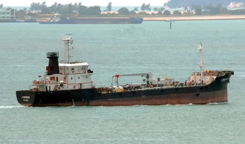 LUMINOUS Tanker IMO 9471446 photo 4