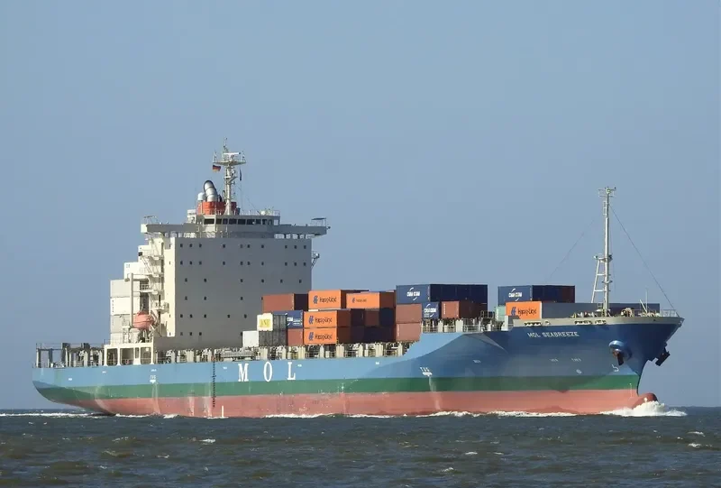 MOL SEABREEZE Container Ship IMO 9472579 photo 4
