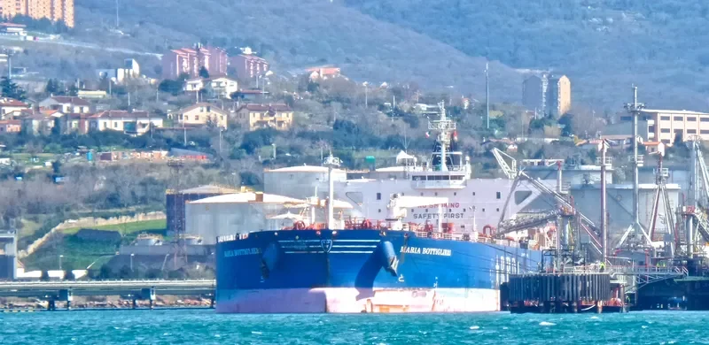 RUMFORD Tanker IMO 9473066 photo 9