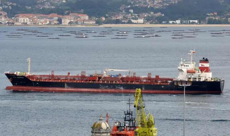 MTM SINGAPORE Tanker IMO 9477529 photo 8