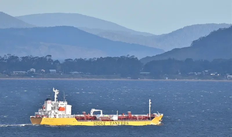 STOLT TSUBAKI Tanker IMO 9477543