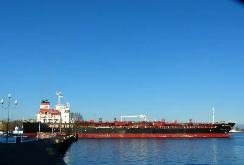 MTM ROTTERDAM Tanker IMO 9477567 photo 3