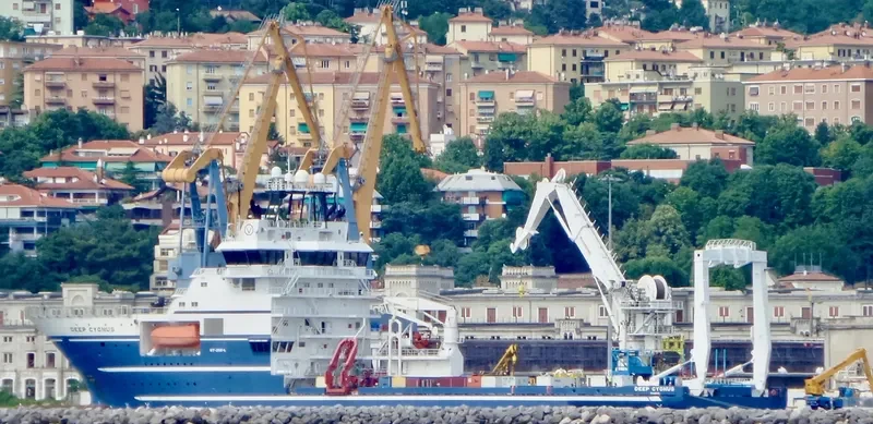 DEEP CYGNUS Offshore Vessel IMO 9479541 photo 3