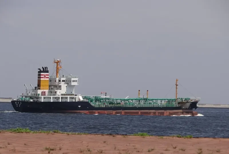 V.L.21 Tanker IMO 9479761 photo 5