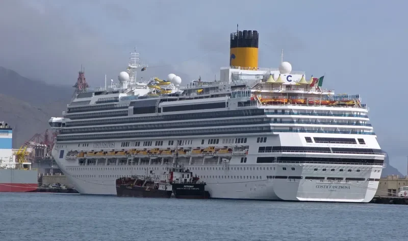 COSTA FASCINOSA Passenger Ship IMO 9479864 photo 8