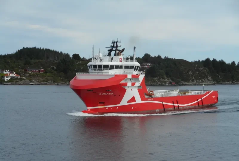 REM COMMANDER Offshore Vessel IMO 9482354 photo 7
