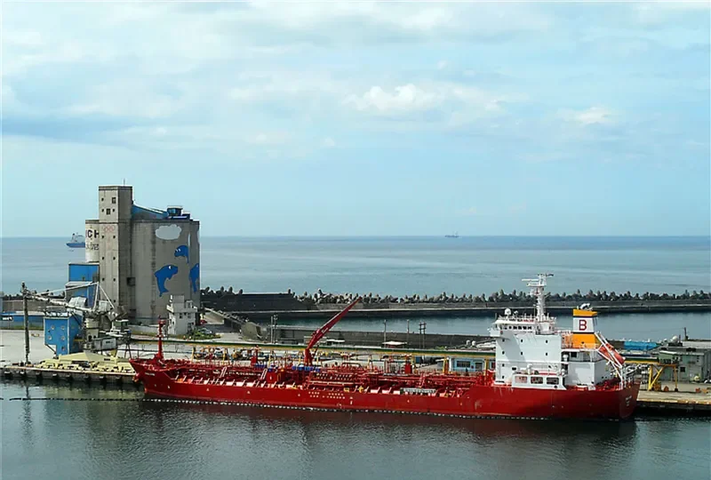 SONGA HAWK Tanker IMO 9482665 photo 2