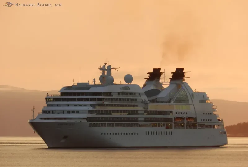 SEABOURN QUEST Passenger Ship IMO 9483126 photo 3
