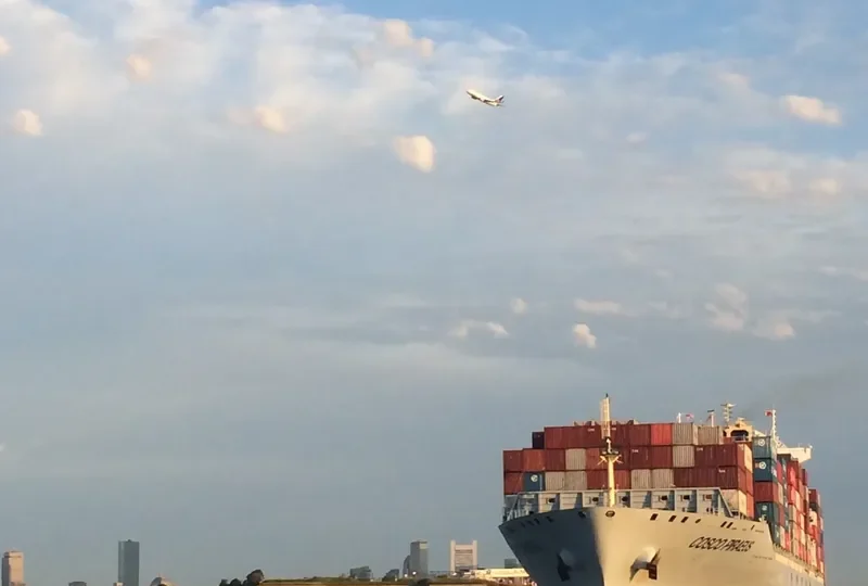 COSCO PIRAEUS Container Ship IMO 9484364 photo 10
