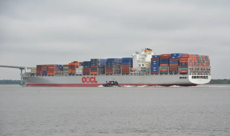 OOCL MEMPHIS Container Ship IMO 9486075 photo 2