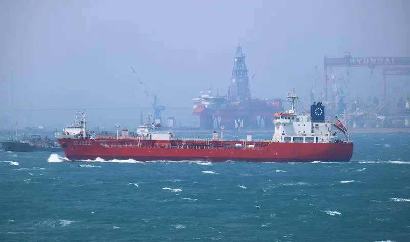 DOOLA NO.7 Tanker IMO 9490076 photo 4