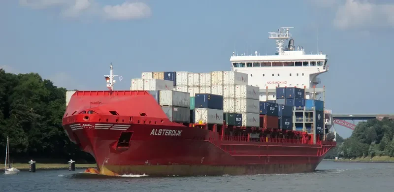 ESPERANCE Container Ship IMO 9491484 photo 4