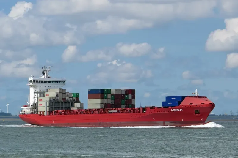 ESCAPE Container Ship IMO 9491501 photo 6