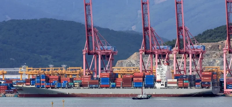 SEASPAN KOBE Container Ship IMO 9492701 photo 8