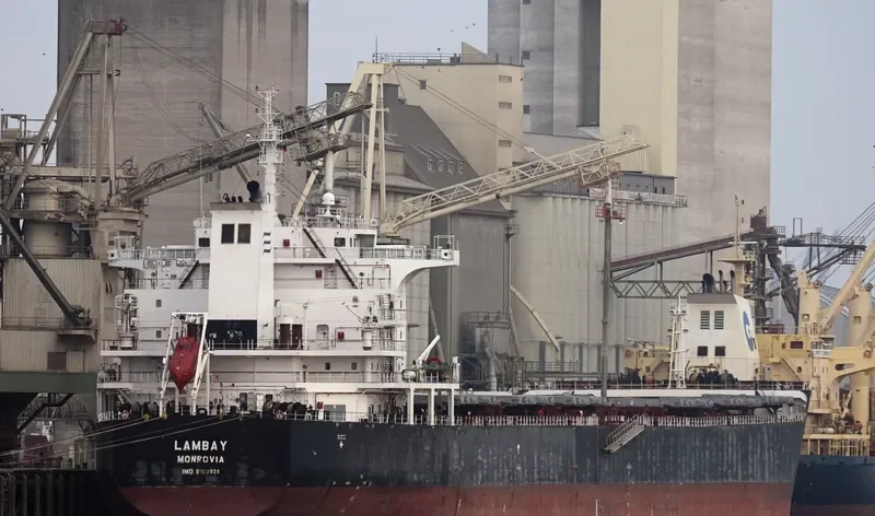 LAMBAY Bulk Carrier IMO 9493925 photo 5
