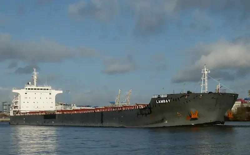 LAMBAY Bulk Carrier IMO 9493925 photo 6
