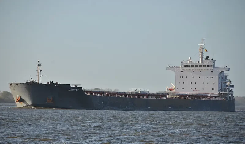 LAMBAY Bulk Carrier IMO 9493925 photo 7