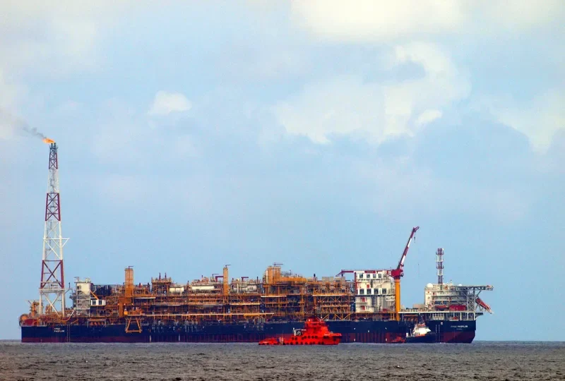 PAZFLOR Tanker IMO 9494515 photo 8