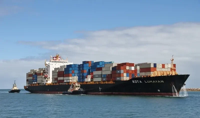 KOTA LUMAYAN Container Ship IMO 9494541 photo 3