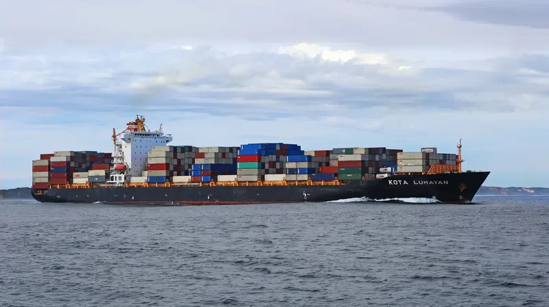 KOTA LUMAYAN Container Ship IMO 9494541 photo 6