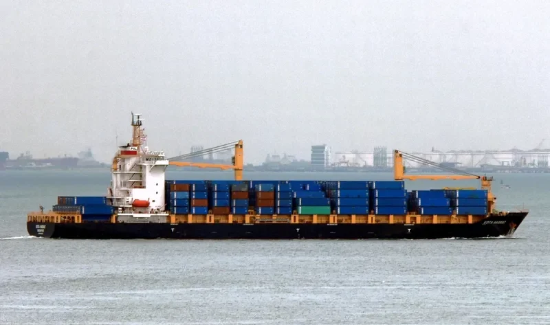 KOTA NASRAT Container Ship IMO 9494620 photo 2