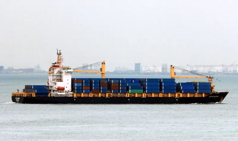 KOTA NASRAT Container Ship IMO 9494620 photo 3