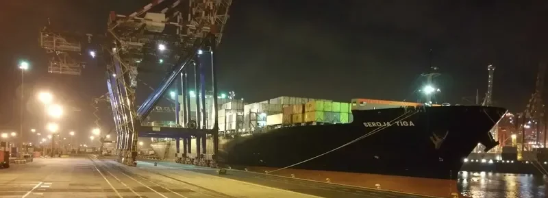OOCL BRAZIL Container Ship IMO 9495038 photo 6