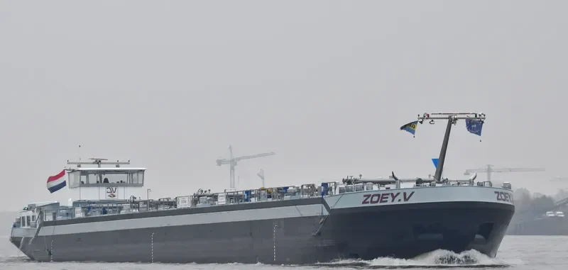 ZOEY.V Tanker IMO 9496434 photo 3