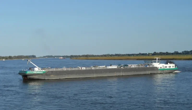 PERFORMANCE Tanker IMO 9500388 photo 8