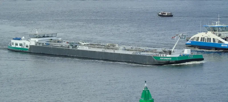 PERFORMANCE Tanker IMO 9500388 photo 9