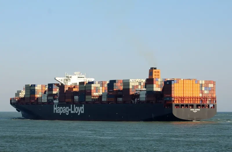 ESSEN EXPRESS Container Ship IMO 9501370 photo 9
