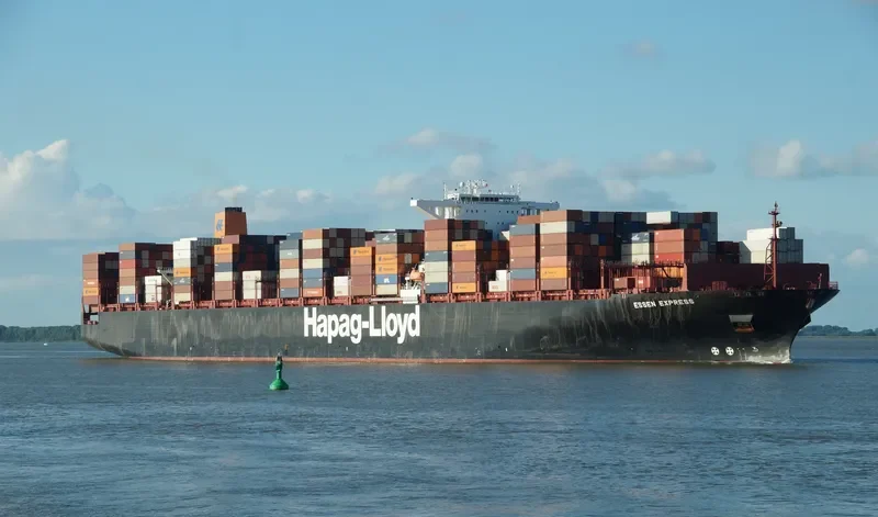 ESSEN EXPRESS Container Ship IMO 9501370 photo 10