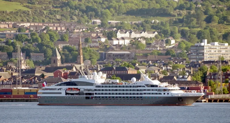 LE BOREAL Passenger Ship IMO 9502506 photo 7