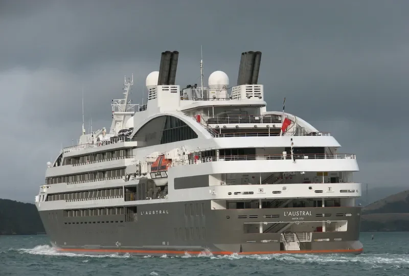 L'AUSTRAL Passenger Ship IMO 9502518 photo 5