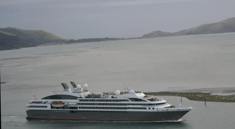 L'AUSTRAL Passenger Ship IMO 9502518 photo 8