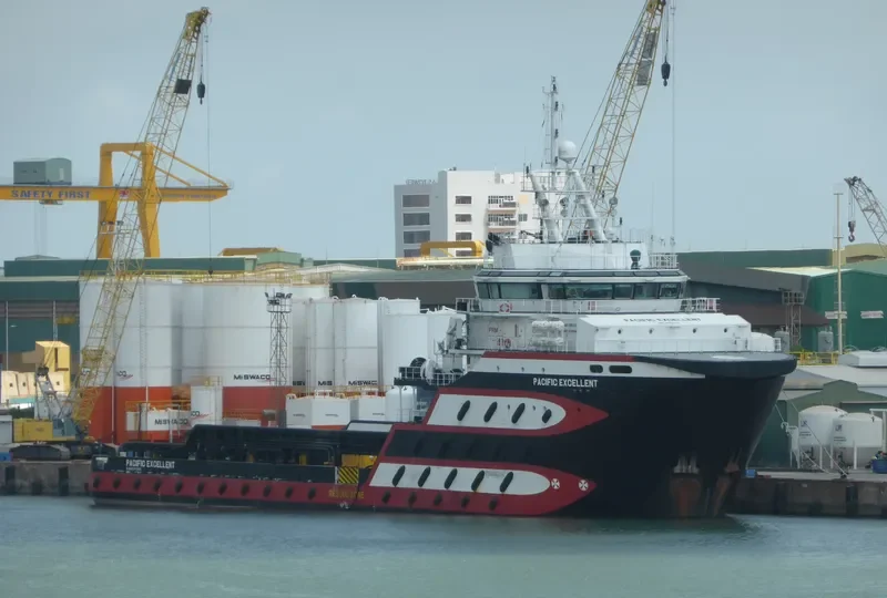 LEWEK HYDRA Offshore Vessel IMO 9503043