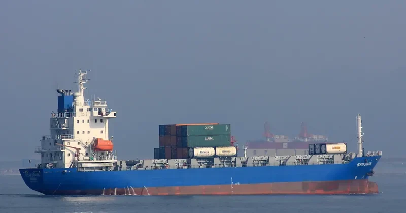 OCEAN DRAGON Container Ship IMO 9508770 photo 2