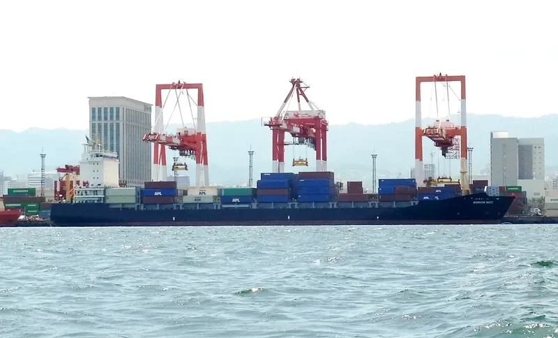WARNOW MATE Container Ship IMO 9509786 photo 8