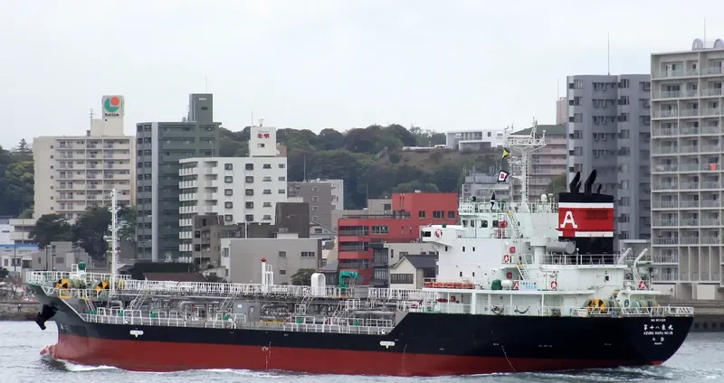 AZUMA MARU NO.18 Tanker IMO 9511129 photo 10