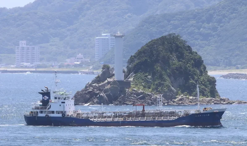 NICKEL MARU NO.8 Tanker IMO 9511155 photo 5