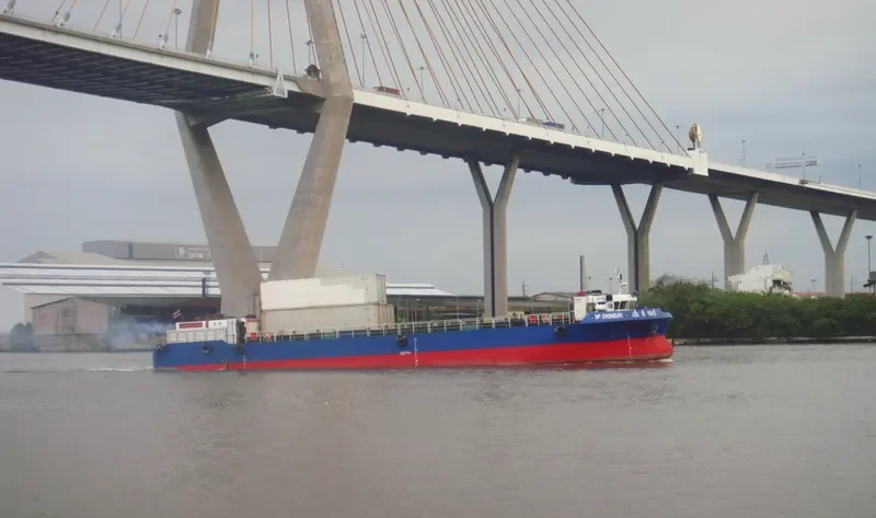 NP CHONBURI Container Ship IMO 9511698 photo 4