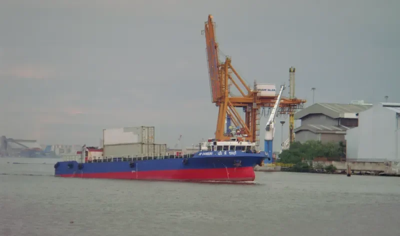 NP CHONBURI Container Ship IMO 9511698 photo 5