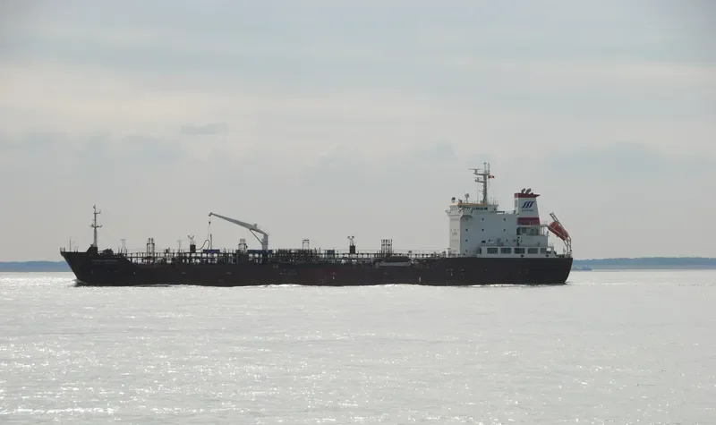 SKY BLUE Tanker IMO 9512109 photo 9