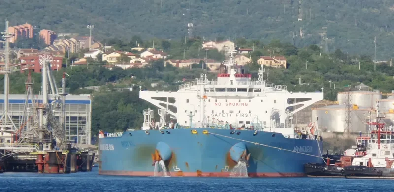 ADVANTAGE SUN Tanker IMO 9513141 photo 6