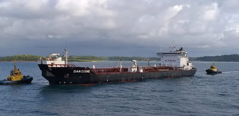 DAN CISNE Tanker IMO 9513440 photo 9