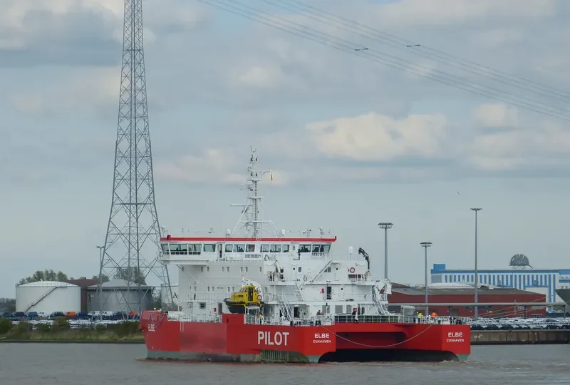 ELBEPILOT General Cargo IMO 9514793 photo 10