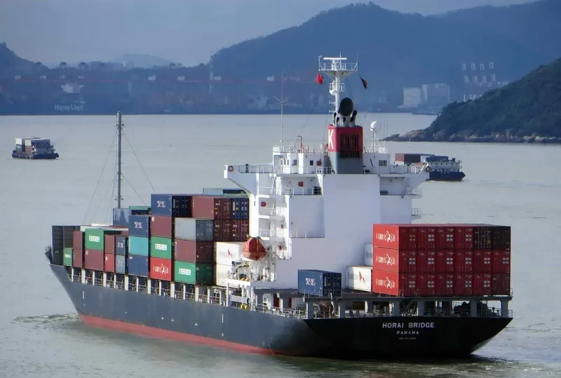 HORAI BRIDGE Container Ship IMO 9515620 photo 9