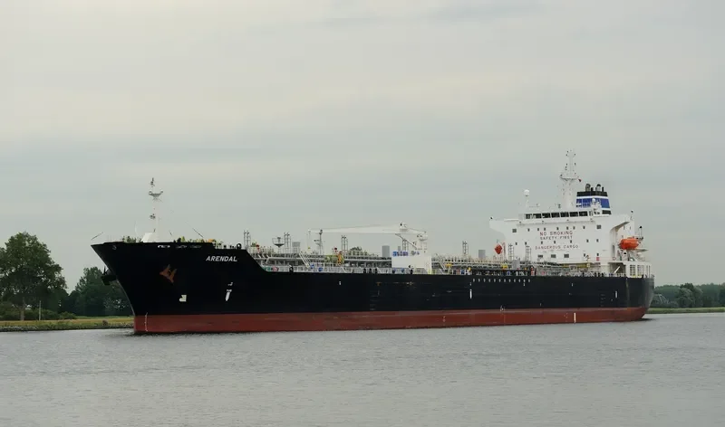 ARENDAL Tanker IMO 9516222 photo 10